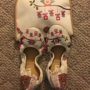 Goby shoes with matching purse